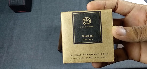 Natural Premium Charcoal Soap – The Man Company